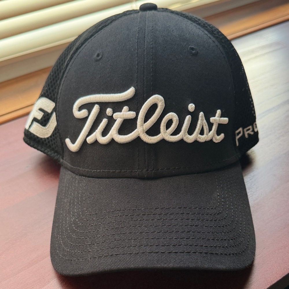 Titleist Black Cap with White Logo